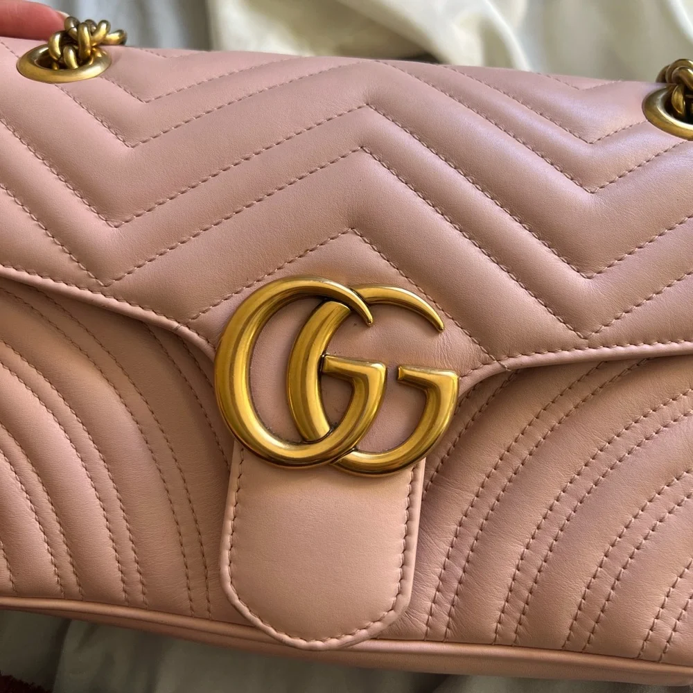 Gucci GG Marmont Matelasse Shoulder Bag mini